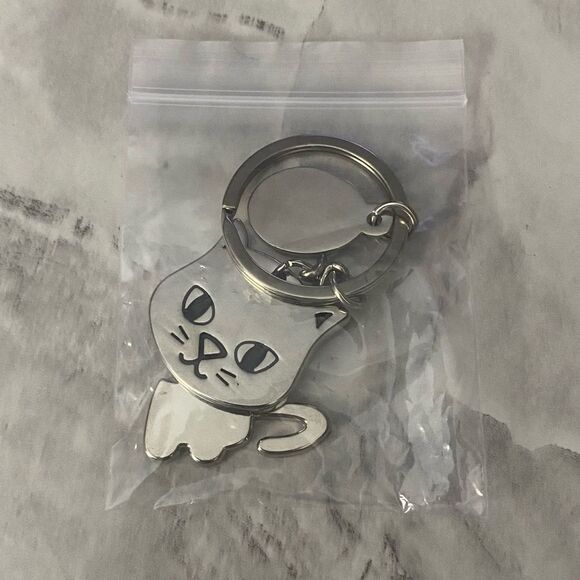 Kawaii Silver Cat Keychain • Rotating Body Charm • Cute Accessory - New - Picture 2 of 8